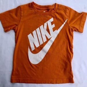 The Nike Tee Unisex Orange Short Sleeve Athletic T Shirt Sz 3-4 Yrs Old